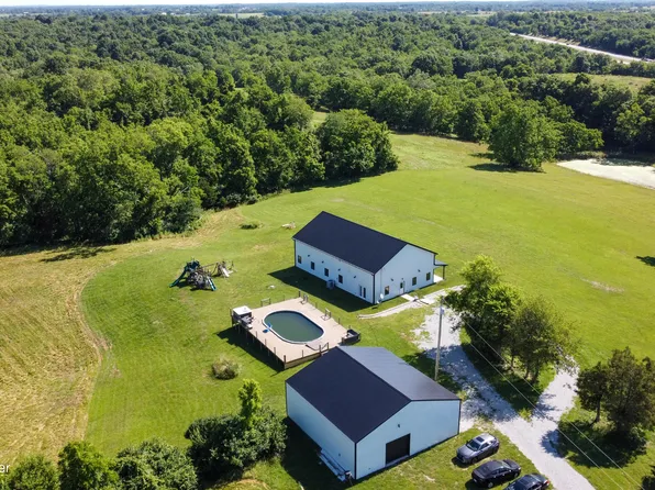 2794 Carmon Creek Rd, Campbellsburg, KY 40011