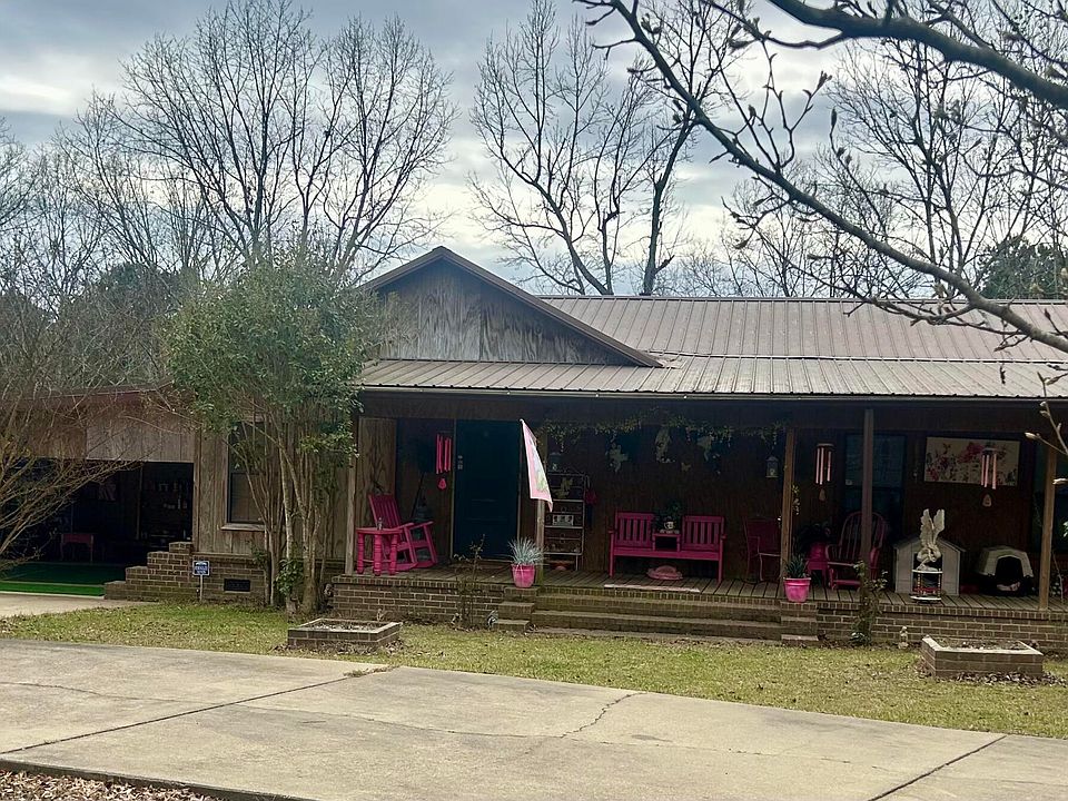 1st image of 464 Felps Ln SW