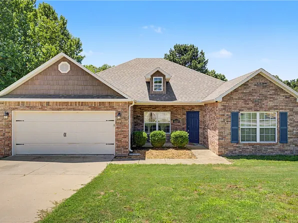 12237 Richardson Rd, Farmington, AR 72730