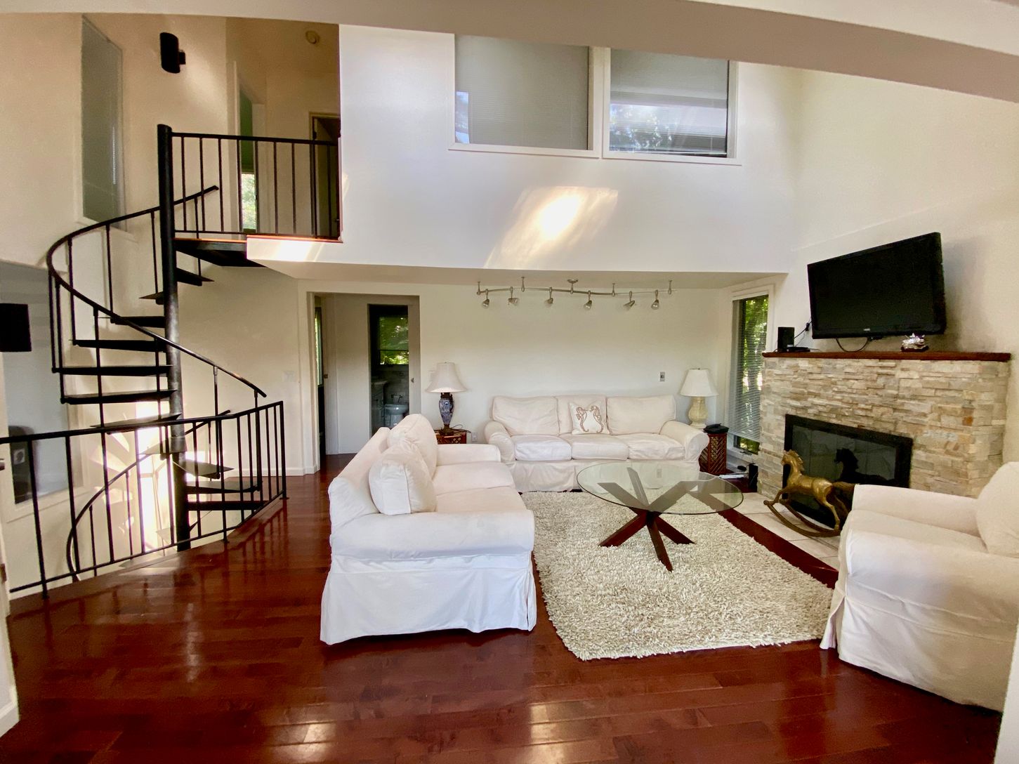  Living Room Main Level