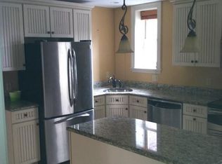 1203 Chestnut St #1, Newton, MA 02464