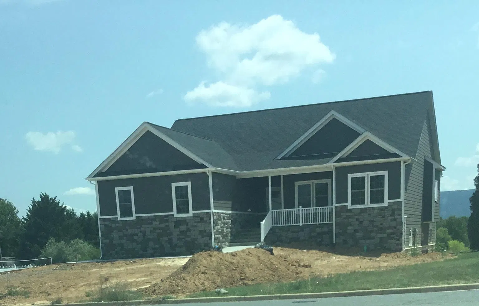 2424 Village Dr — Photo 1