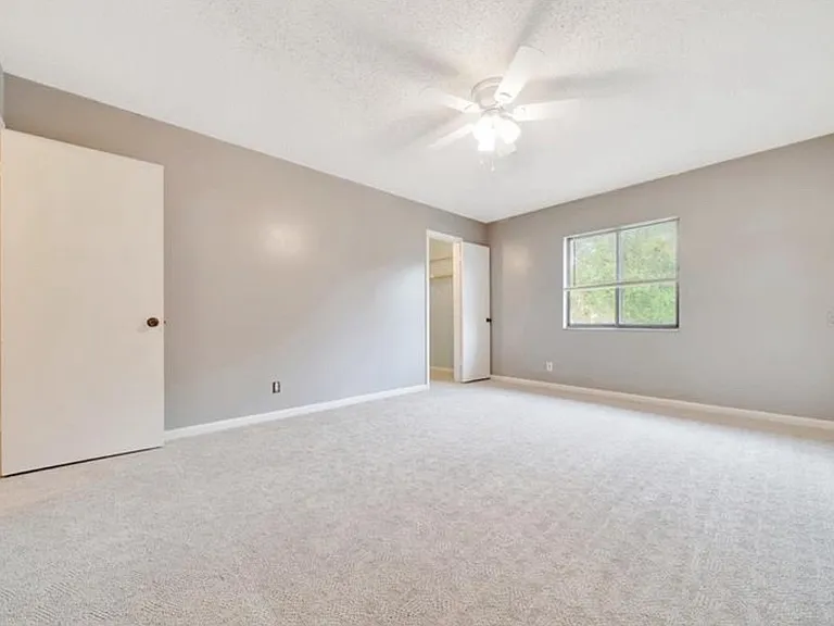 683 Midway Dr #B — Photo 16