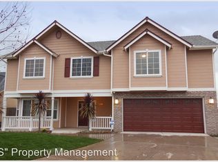 15975 W B St, Kerman, CA 93630