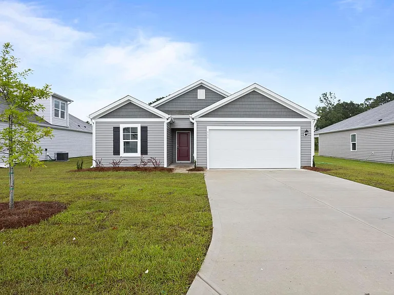 111 Cassidy Ln — Photo 1