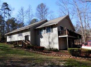 101 Foxmeadow Ct, Greenwood, SC 29649