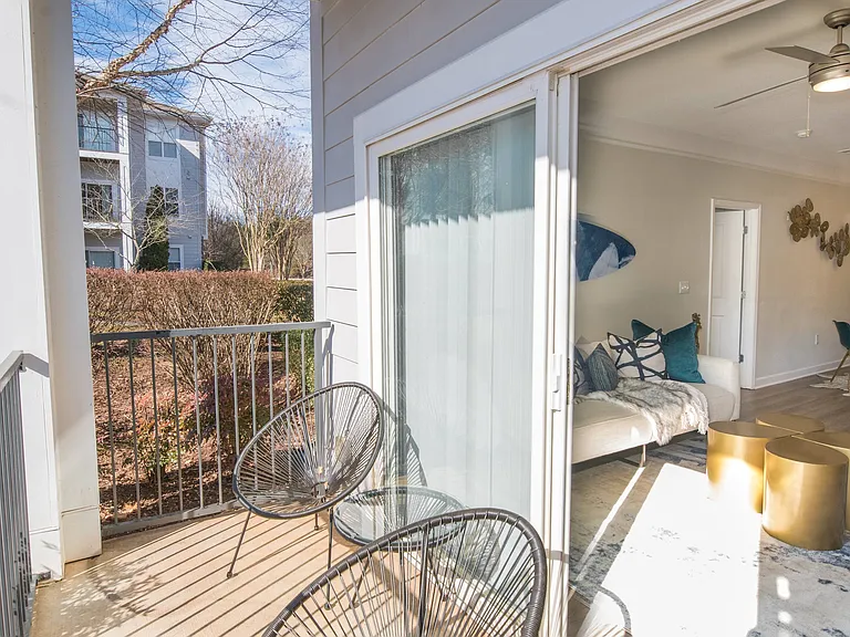 Avana Lake Norman — Photo 11