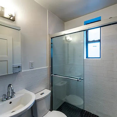 Rented by Nooklyn NYC LLC | media 13