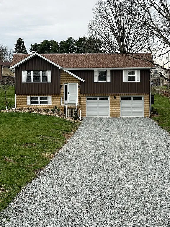 309 Virginia Cir photo 1