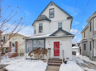 70 Hinsdale Avenue, Floral Park, NY 11001