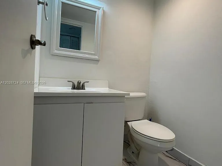 100 Bayview Dr #1102 — Photo 23