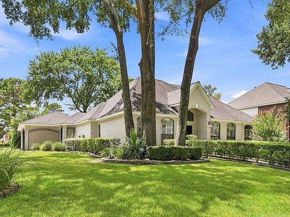 4th image of 18903 Big Cypress Dr