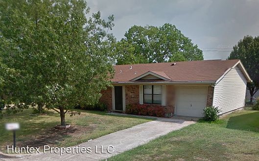 1st image of 3003 Chaparral Dr