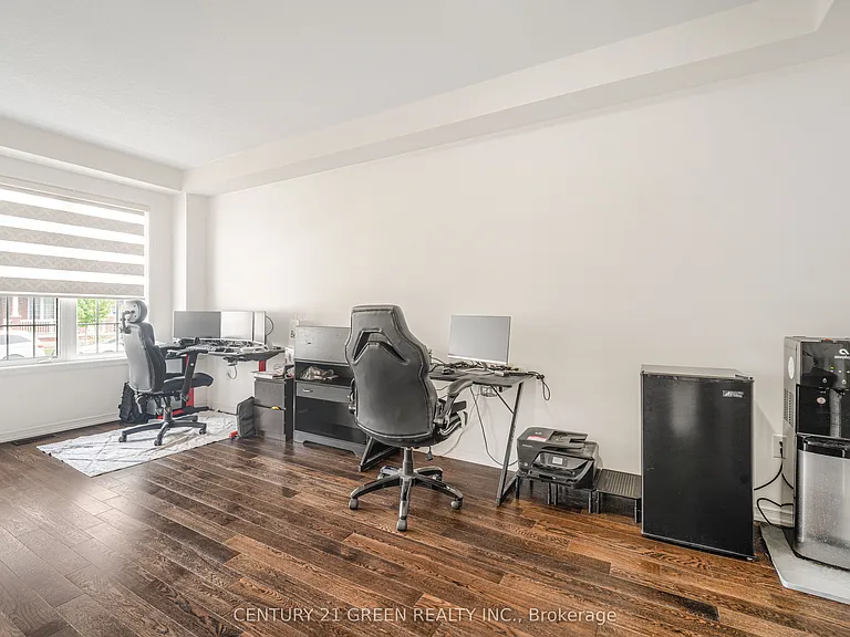 15 Seanesy Dr — Photo 9