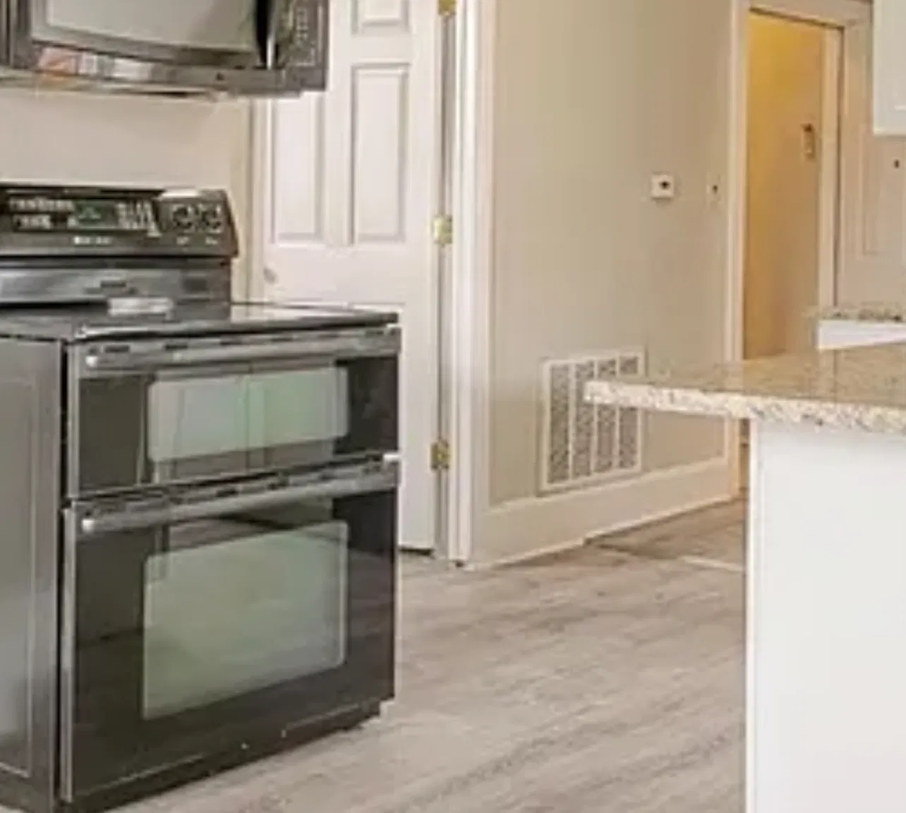2 bed, $1,150 — Photo 2