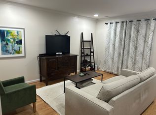 18016 Golden Spring Ct, Olney, MD 20832