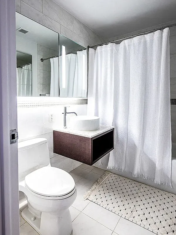 620 West 42nd Street — Photo 4