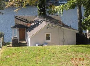 76 Ithanell Rd, Hopatcong, NJ 07843