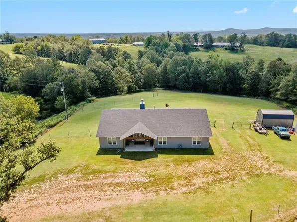 15030 Butler Rd, Siloam Springs, AR 72761
