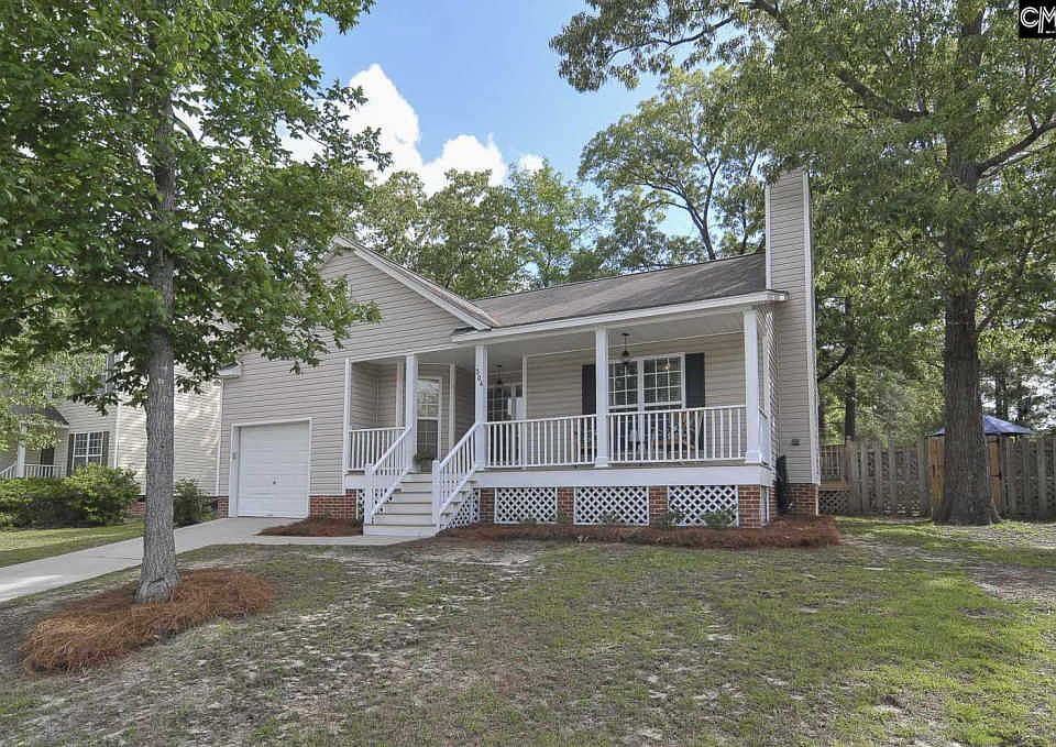 1st image of 304 Oak Creek Cir