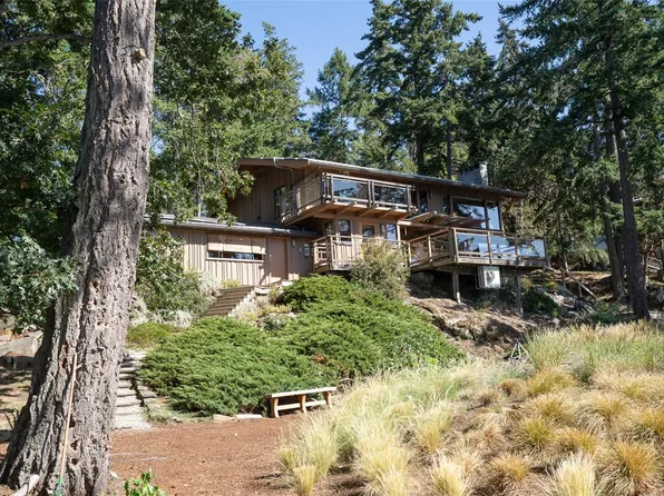 124 Margaret Ave, Saltspring Island, BC V8K 1H4