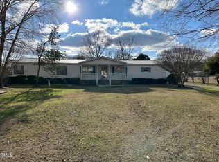 3885 W Darden Rd, Newton Grove, NC 28366