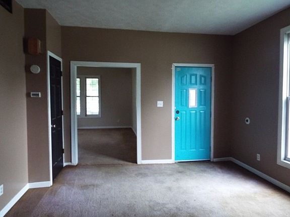 4th image of 400 S Wood St