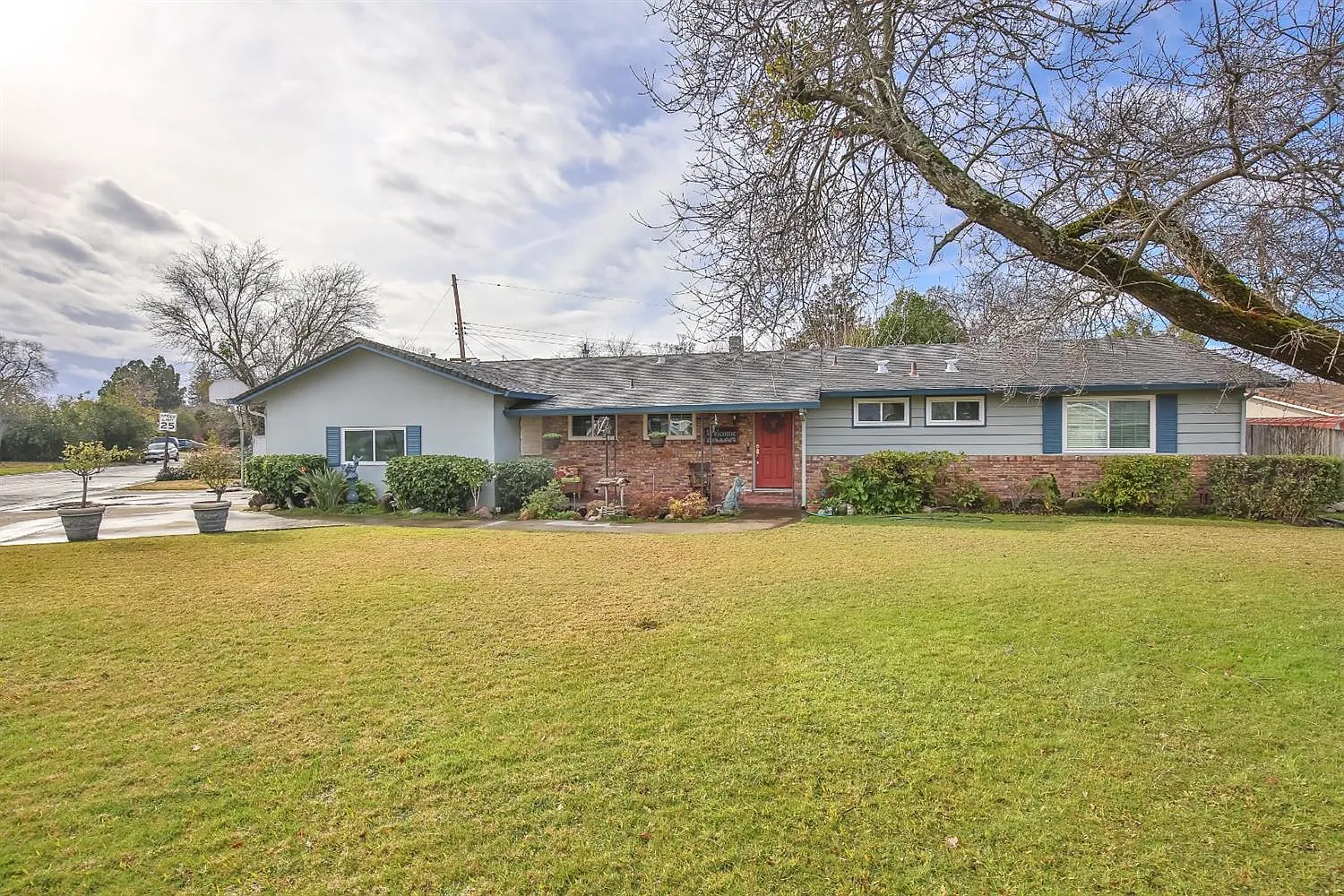 2441 Bridle Path Ln photo 1