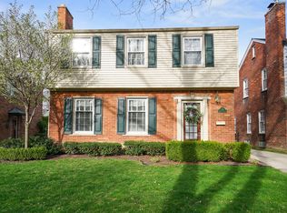 324 McKinley Ave, Grosse Pointe Farms, MI 48236