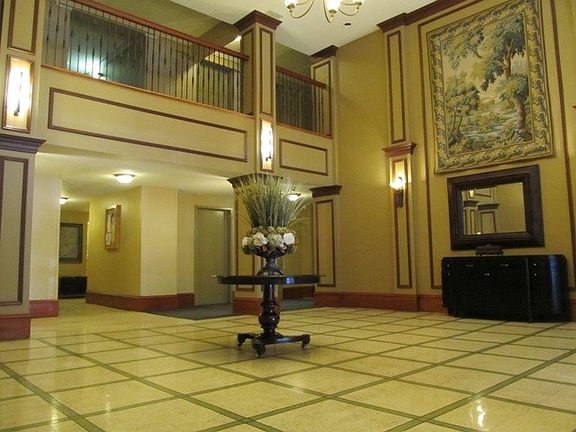 3rd image of 11 Park Ave APT 6S