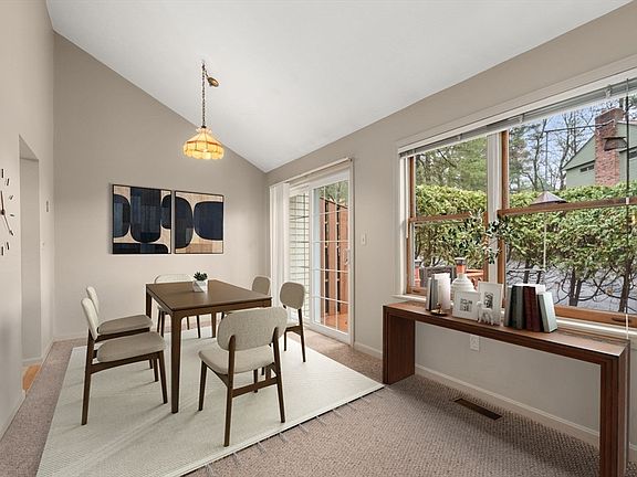 3rd image of 86 E Bluff Rd Unit 86