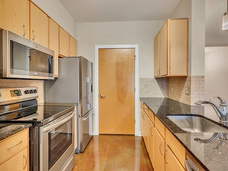 1803 Broadway #430 — Photo 8