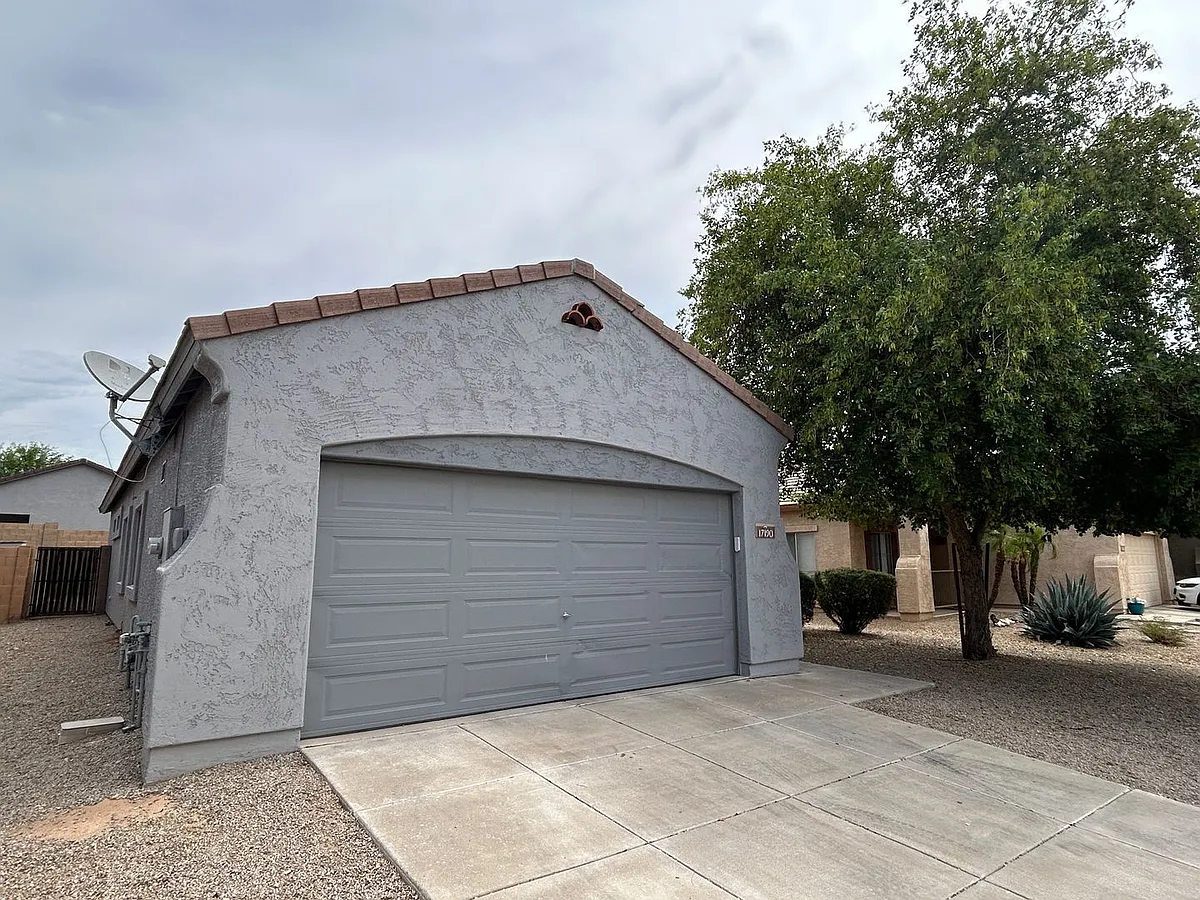 Building Photo - 17190 W Desert Ln