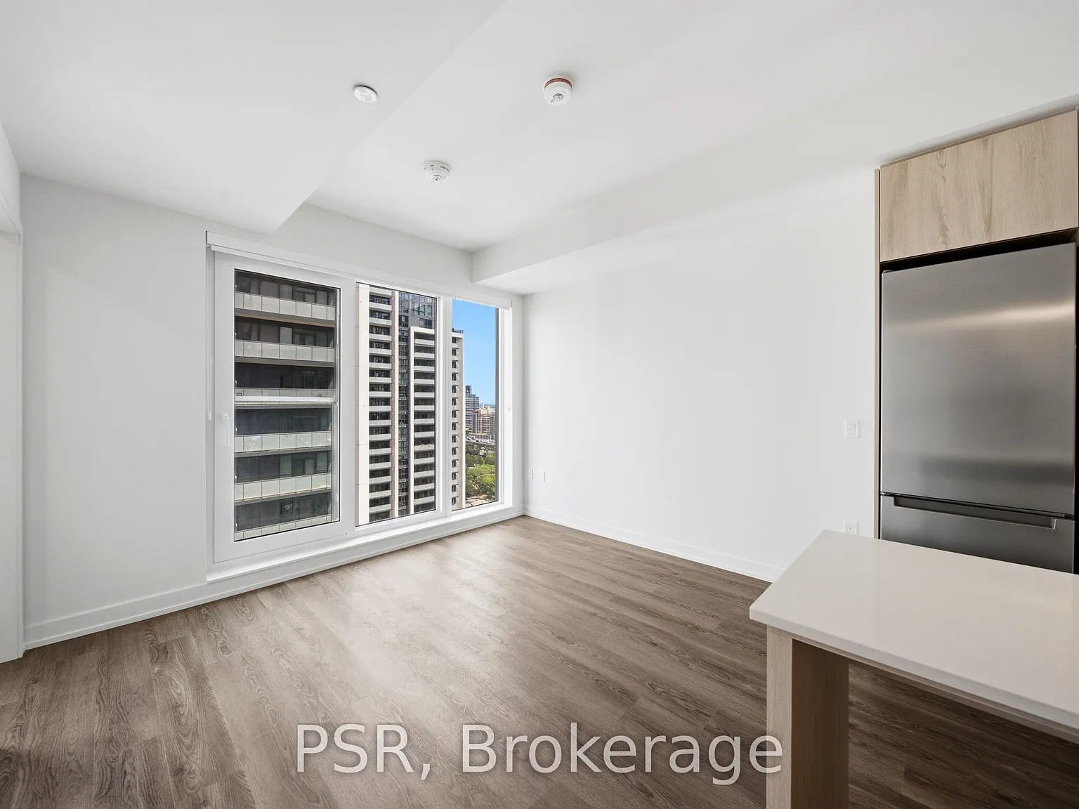 1 bed, $2,605 — Photo 4