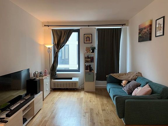 4th image of 409 Eastern Pkwy APT 324