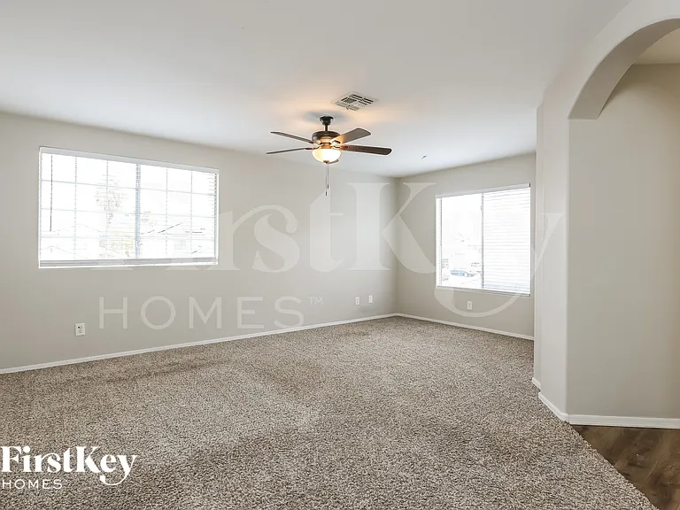7547 W Comet Ave — Photo 9