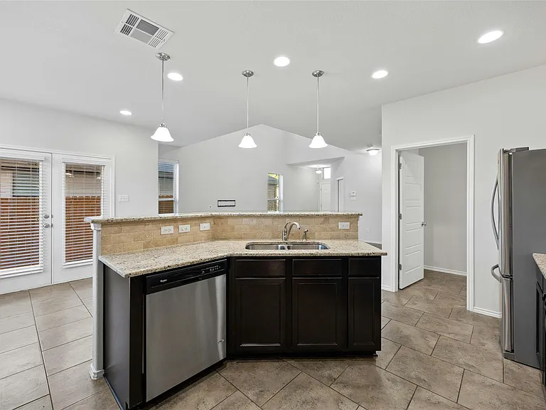 9924 Milla Cir — Photo 15