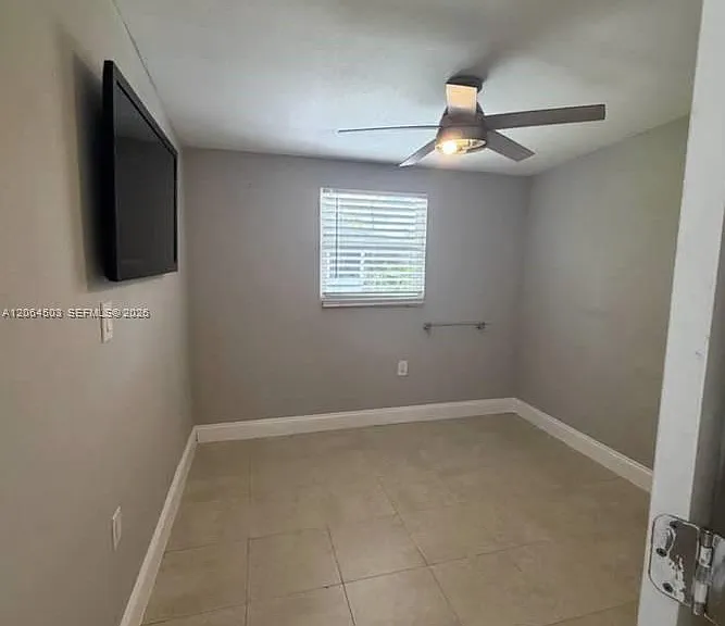 11100 NE 12th Ave — Photo 5