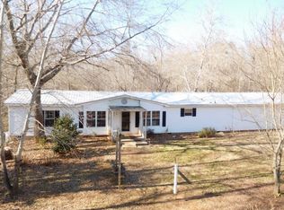 834 John St, Pickens, SC 29671