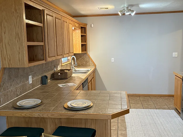 3408 E 4th Pl — Photo 6