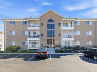 8505 Atrium Dr APT 103, Louisville, KY 40220