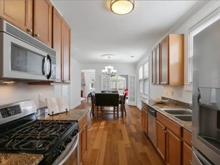 4929 S Galvez St — Photo 14