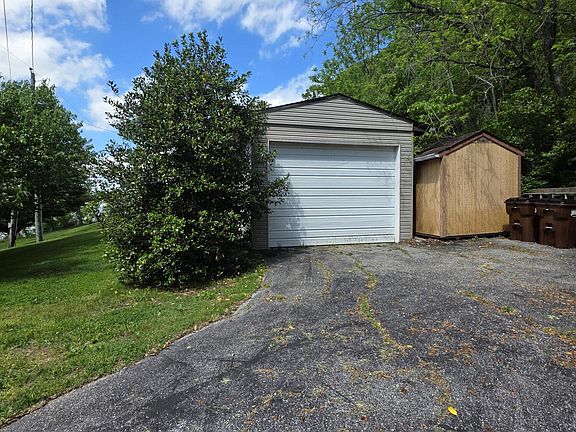 5th image of 13080 Ryle Rd