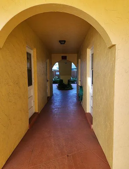 1420 SE 4th Ave #2 — Photo 8