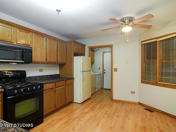 4th image of 529 N Walden Dr #529