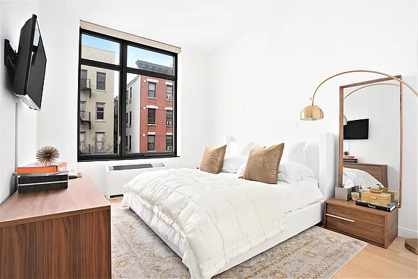 Rented by Compass | media 4