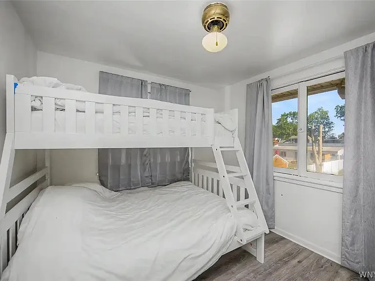 9326 Rivershore Dr — Photo 22