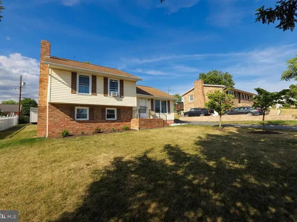 135 4th St, Timberville, VA 22815