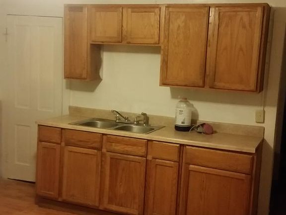 2nd image of 120 Penn St