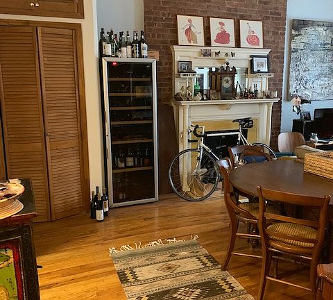 2nd image of 40 W 70th St APT 4A